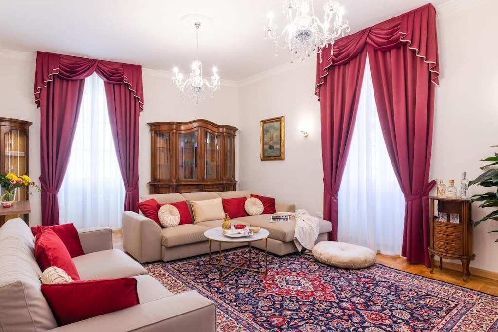 Domus Quirinale * Roma