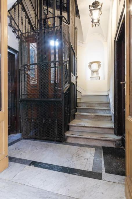 Domus Quirinale Apartamento *